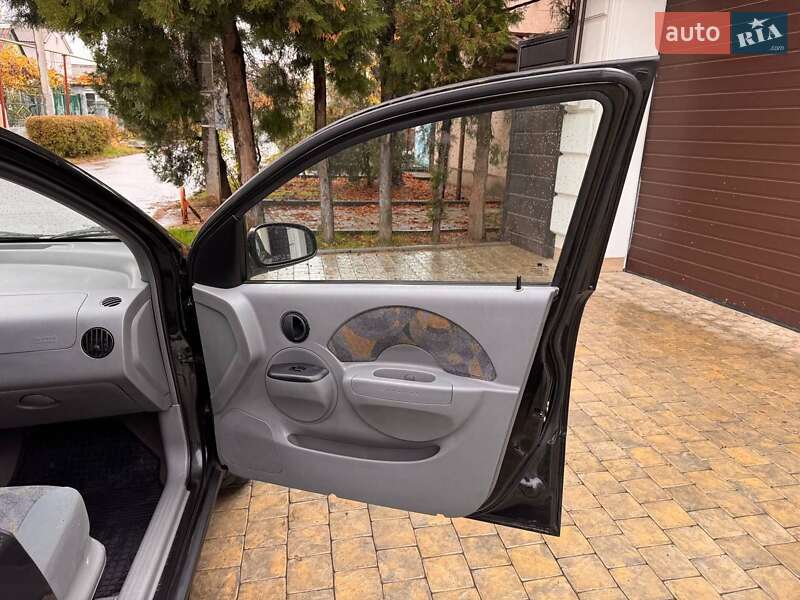 Хэтчбек Chevrolet Aveo 2005 в Одессе фото 15 Хэтчбек Chevrolet Aveo 2005 в Одессе