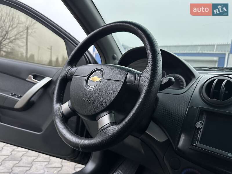 Седан Chevrolet Aveo 2008 в Хмельницькому