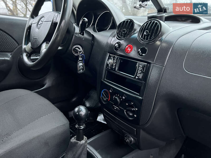 Седан Chevrolet Aveo 2005 в Изяславе
