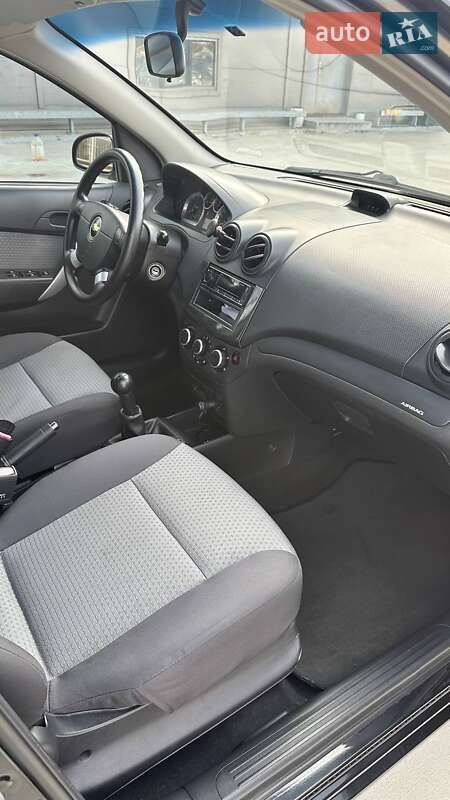 Хэтчбек Chevrolet Aveo 2008 в Киеве фото 7 Хэтчбек Chevrolet Aveo 2008 в Киеве