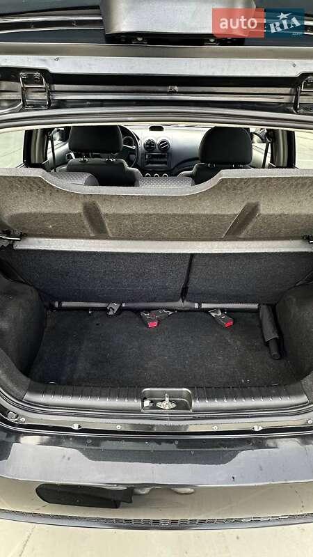 Хэтчбек Chevrolet Aveo 2008 в Киеве фото 9 Хэтчбек Chevrolet Aveo 2008 в Киеве