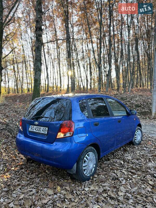Хэтчбек Chevrolet Aveo 2005 в Ужгороде фото Хэтчбек Chevrolet Aveo 2005 в Ужгороде