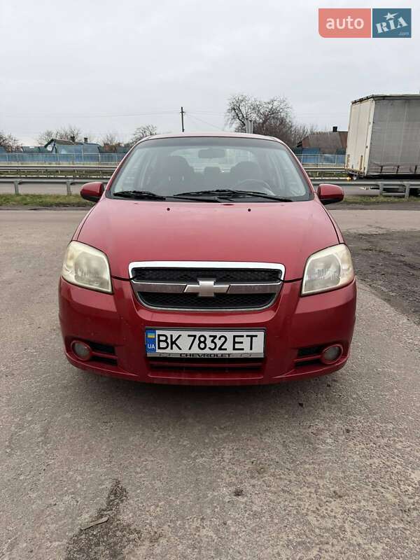 Седан Chevrolet Aveo 2005 в Рівному