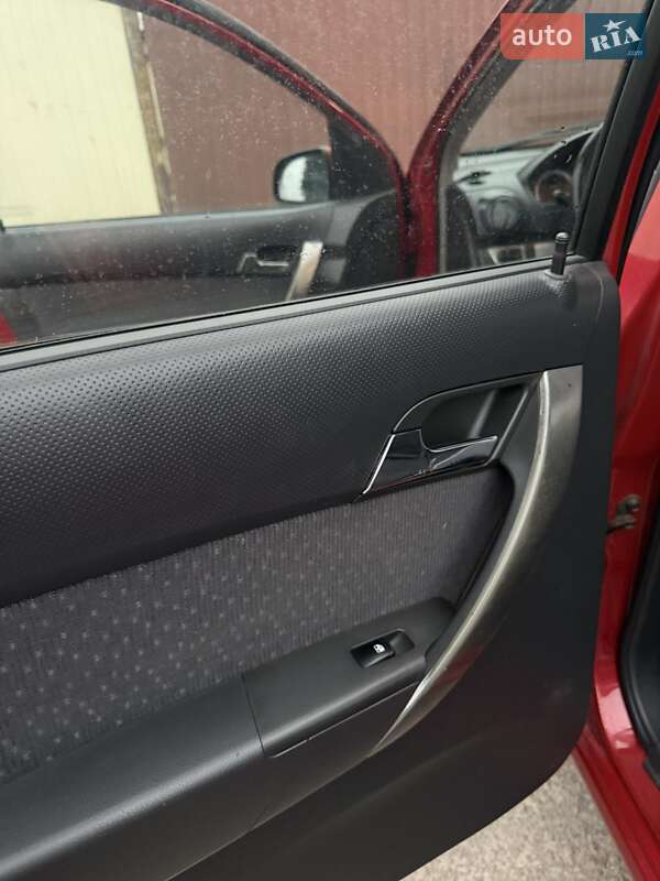 Седан Chevrolet Aveo 2005 в Рівному