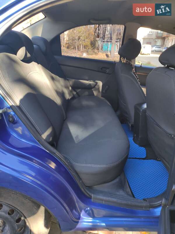 Седан Chevrolet Aveo 2006 в Запоріжжі