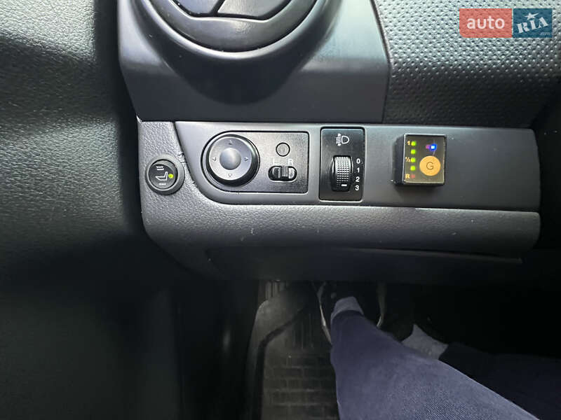 Седан Chevrolet Aveo 2009 в Киеве