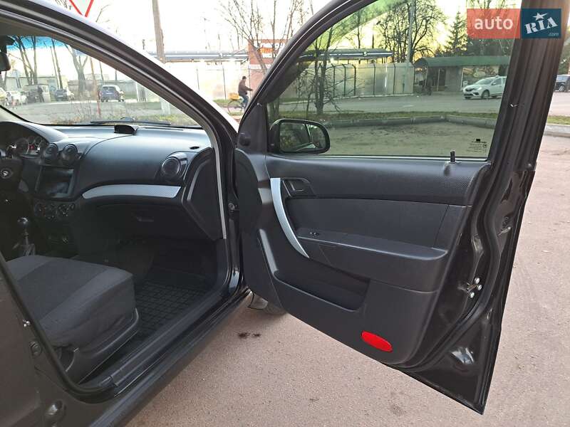 Седан Chevrolet Aveo 2007 в Шостке