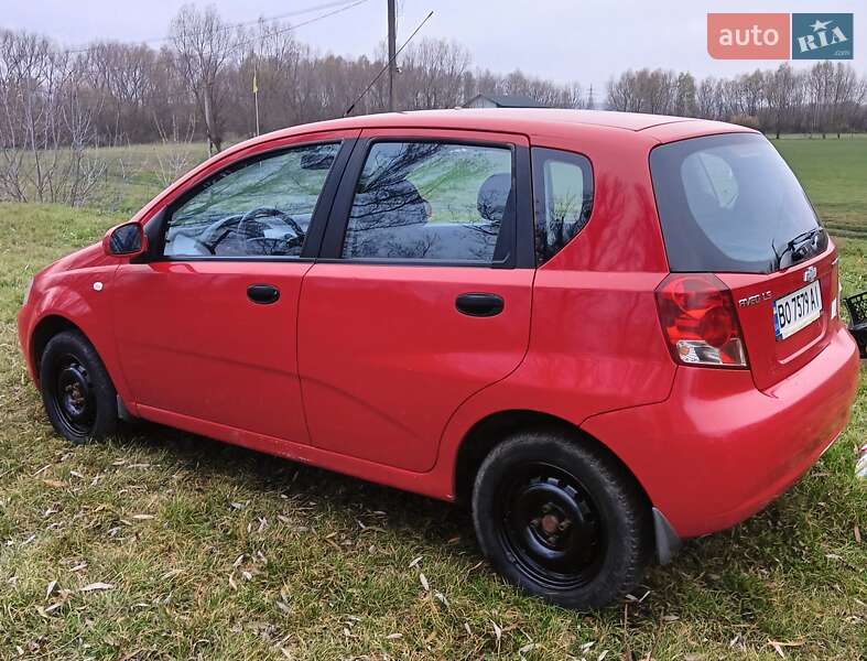 Хэтчбек Chevrolet Aveo 2006 в Великой Березовице