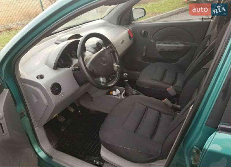 Седан Chevrolet Aveo 2004 в Днепре фото 2 Седан Chevrolet Aveo 2004 в Днепре