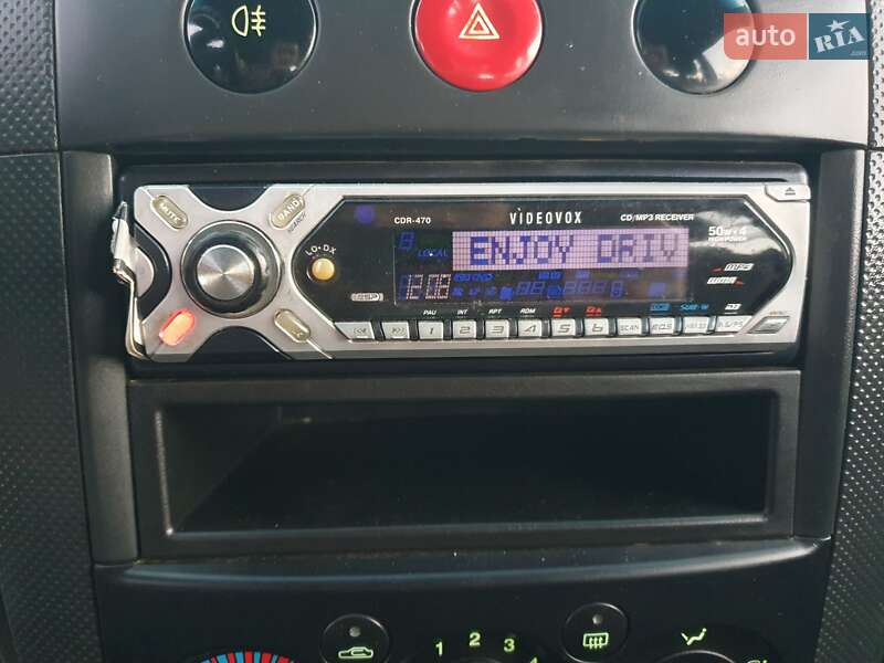 Седан Chevrolet Aveo 2006 в Киеве