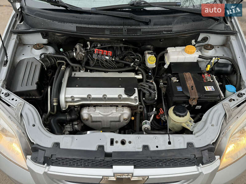 Седан Chevrolet Aveo 2008 в Хмельницком