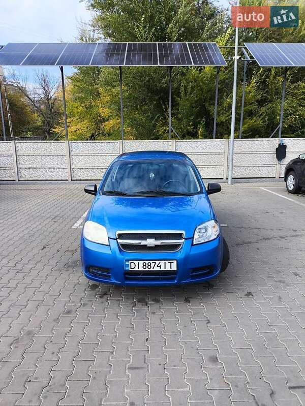 Седан Chevrolet Aveo 2008 в Кривом Роге