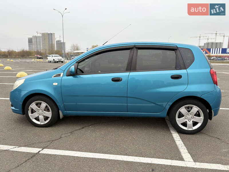 Хетчбек Chevrolet Aveo 2008 в Києві фото 8 Хетчбек Chevrolet Aveo 2008 в Києві