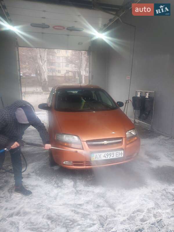 Седан Chevrolet Aveo 2006 в Запорожье