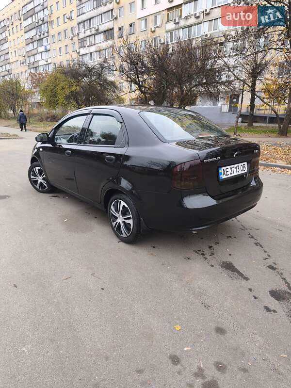 Седан Chevrolet Aveo 2006 в Днепре