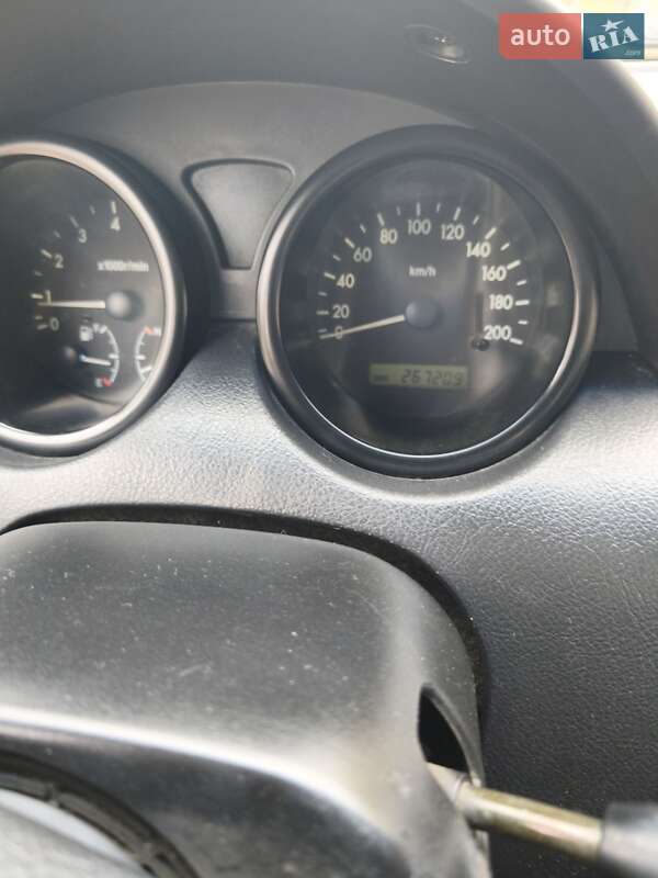 Седан Chevrolet Aveo 2006 в Днепре