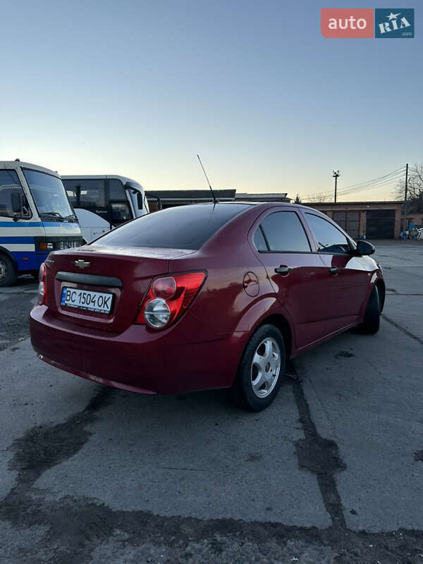 Седан Chevrolet Aveo 2014 в Шептицькому фото 5 Седан Chevrolet Aveo 2014 в Шептицькому