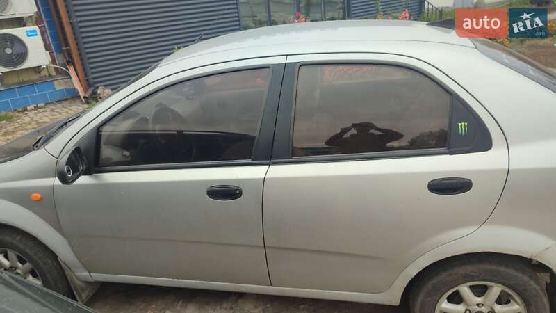 Седан Chevrolet Aveo 2005 в Глухові фото 2 Седан Chevrolet Aveo 2005 в Глухові