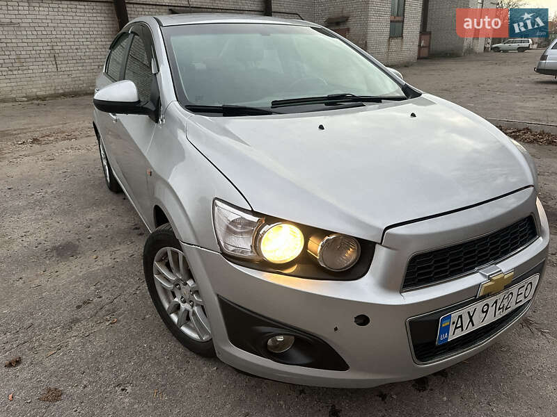 Седан Chevrolet Aveo 2012 в Харкові