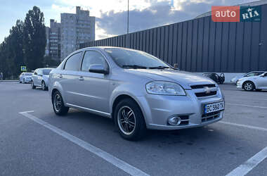 Седан Chevrolet Aveo 2008 в Києві