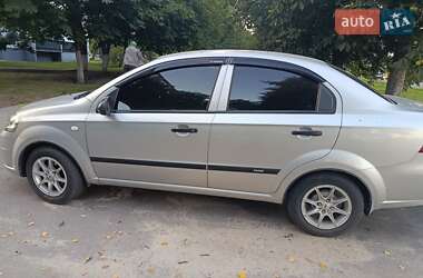 Седан Chevrolet Aveo 2006 в Нетішині