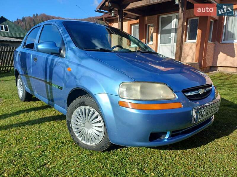 Седан Chevrolet Aveo 2005 в Косові