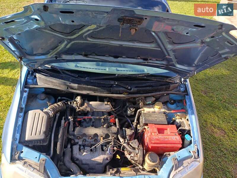 Седан Chevrolet Aveo 2005 в Косові