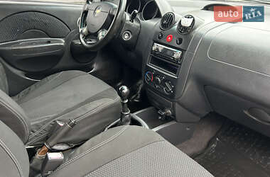 Хэтчбек Chevrolet Aveo 2007 в Малине