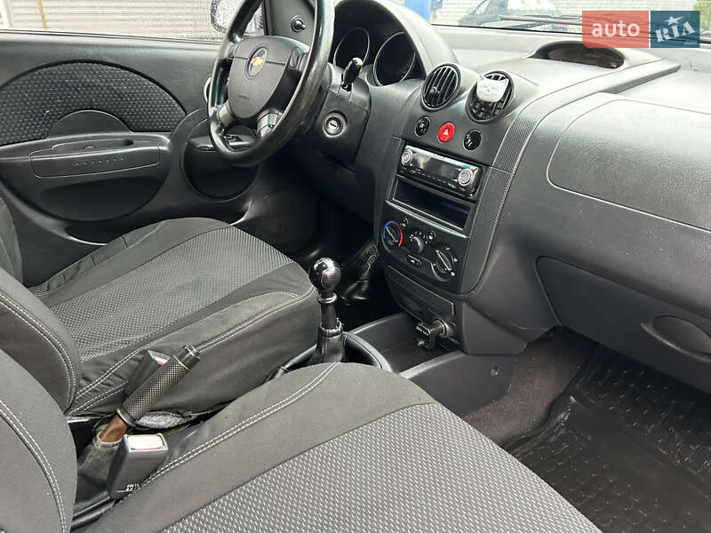 Хэтчбек Chevrolet Aveo 2007 в Малине