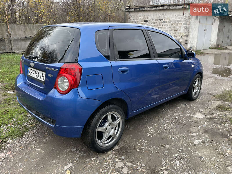 Хэтчбек Chevrolet Aveo 2008 в Желтых Водах