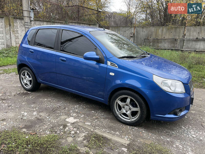 Хэтчбек Chevrolet Aveo 2008 в Желтых Водах