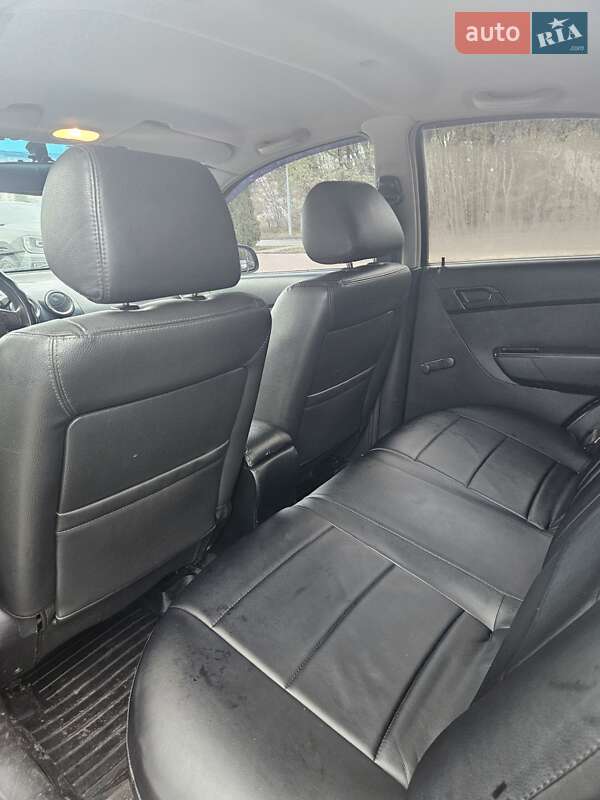 Седан Chevrolet Aveo 2008 в Сумах