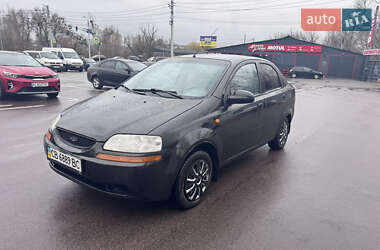 Седан Chevrolet Aveo 2005 в Киеве