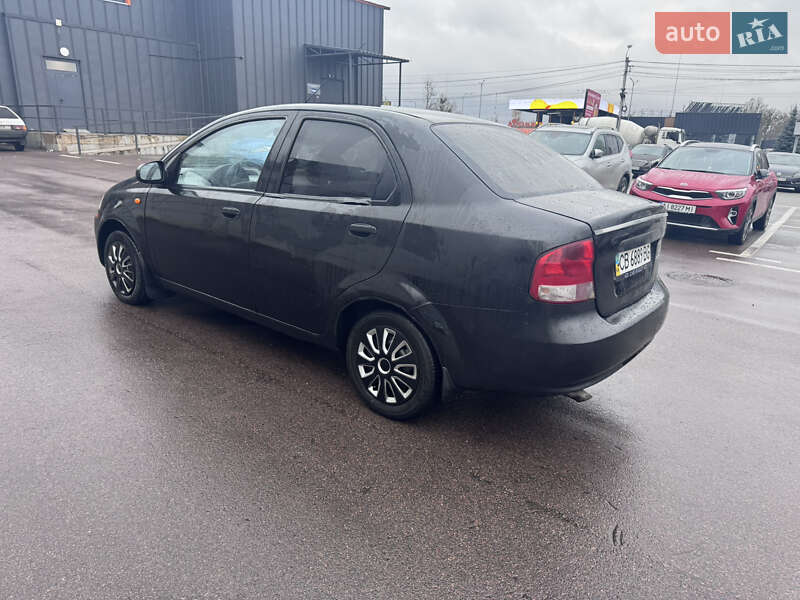 Седан Chevrolet Aveo 2005 в Киеве фото 4 Седан Chevrolet Aveo 2005 в Киеве