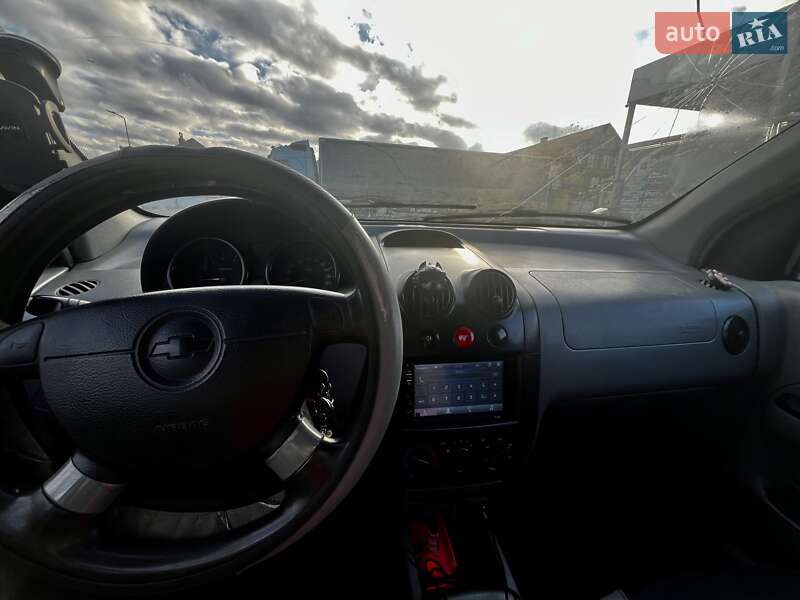 Седан Chevrolet Aveo 2004 в Тячеве фото Седан Chevrolet Aveo 2004 в Тячеве