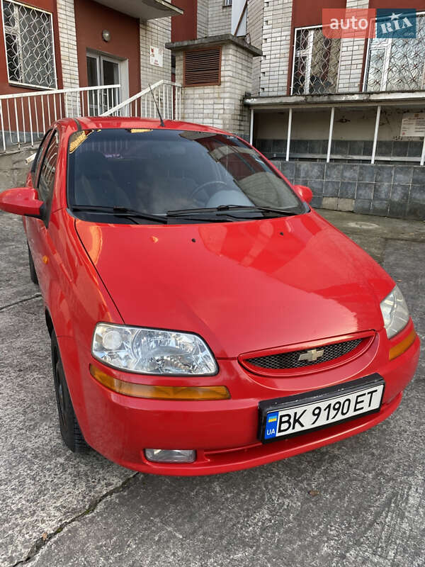 Седан Chevrolet Aveo 2005 в Нетішині