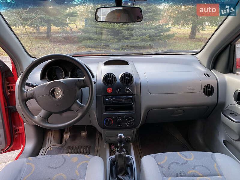 Седан Chevrolet Aveo 2005 в Нетішині