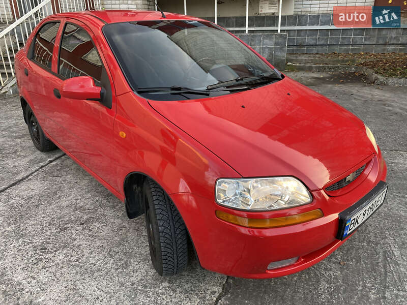 Седан Chevrolet Aveo 2005 в Нетішині