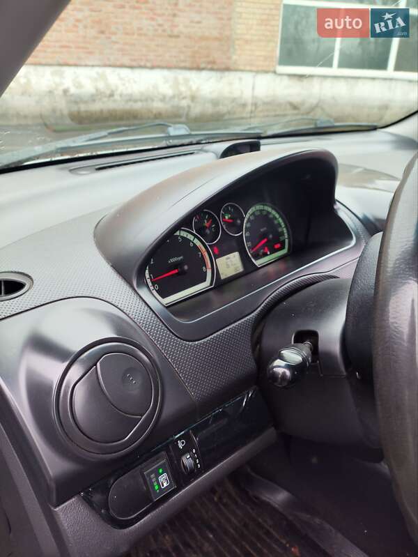 Седан Chevrolet Aveo 2008 в Гребенке фото 6 Седан Chevrolet Aveo 2008 в Гребенке