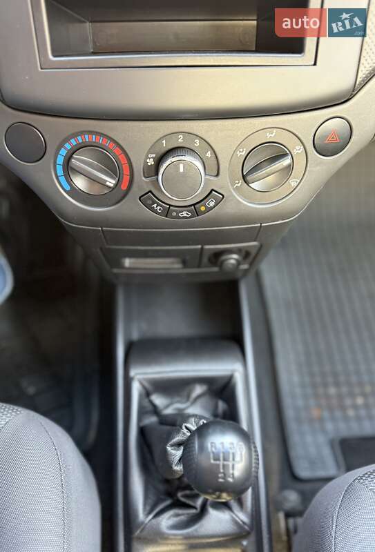 Седан Chevrolet Aveo 2008 в Киеве фото 13 Седан Chevrolet Aveo 2008 в Киеве