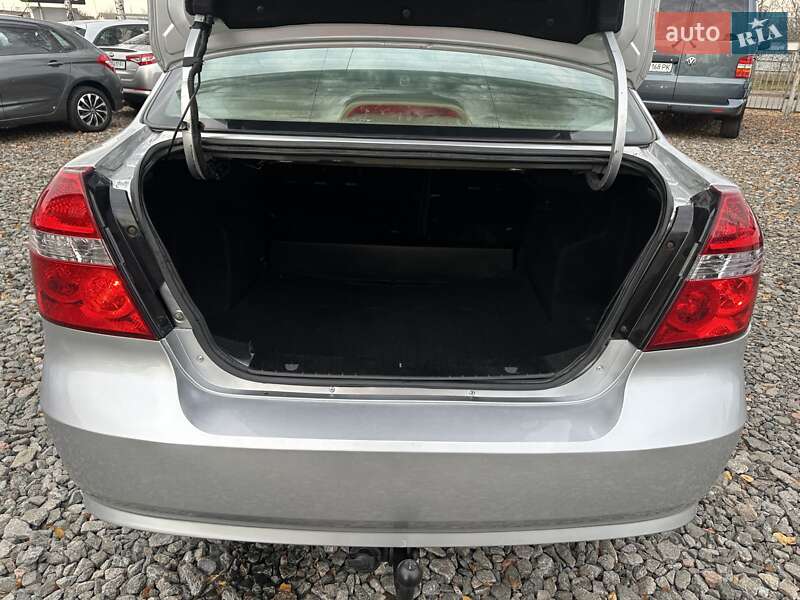 Седан Chevrolet Aveo 2008 в Смеле