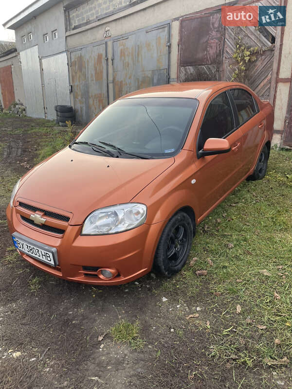 Седан Chevrolet Aveo 2007 в Хотине