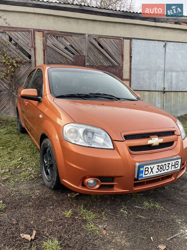 Седан Chevrolet Aveo 2007 в Хотине