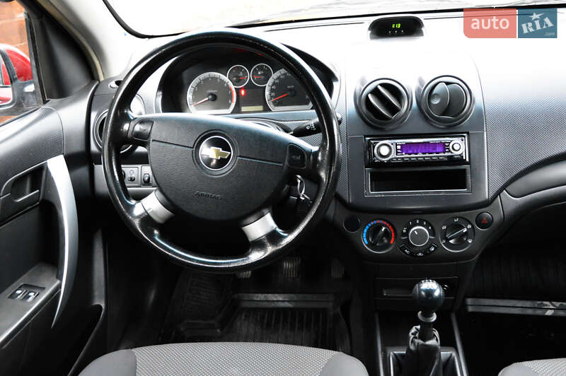 Седан Chevrolet Aveo 2006 в Павлограде