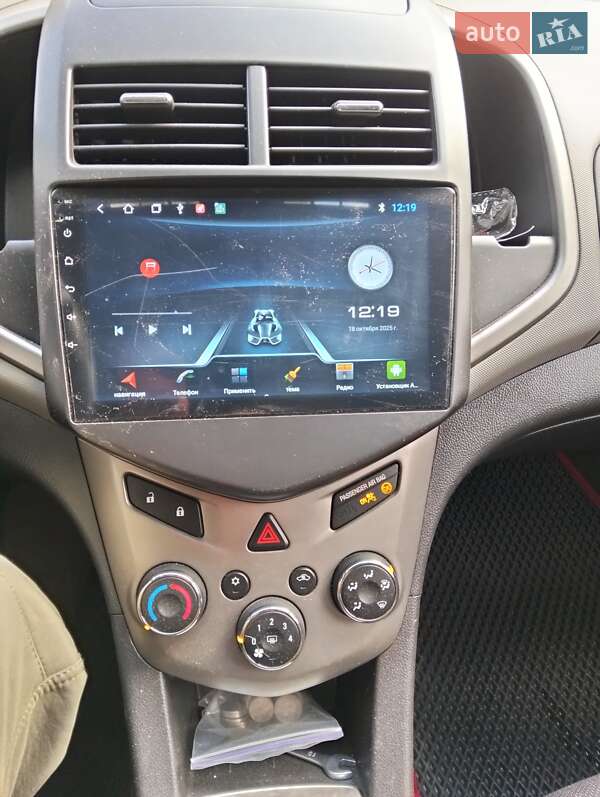 Седан Chevrolet Aveo 2013 в Кривом Роге