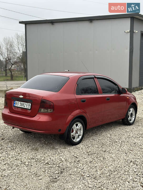 Седан Chevrolet Aveo 2005 в Тернополі