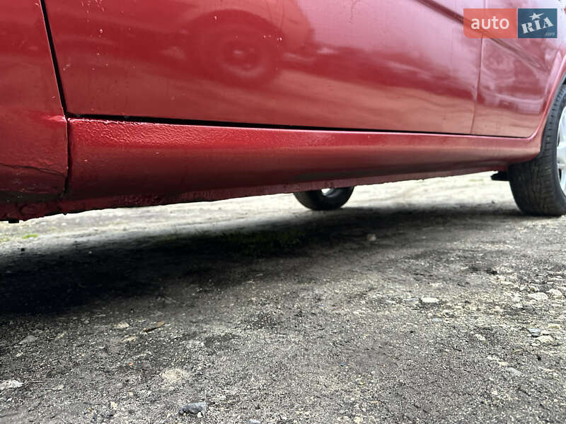 Седан Chevrolet Aveo 2005 в Тернополі