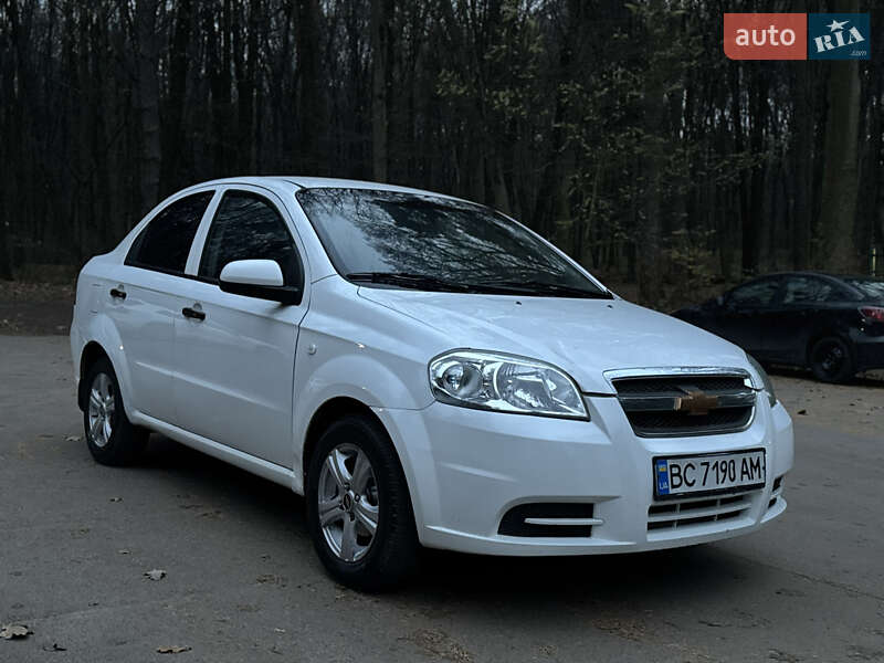 Седан Chevrolet Aveo 2006 в Львове