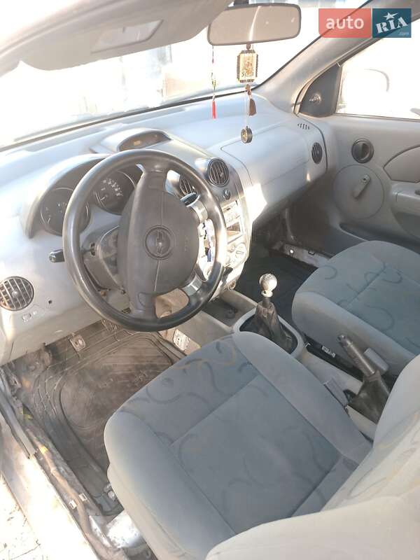 Седан Chevrolet Aveo 2005 в Рогатині
