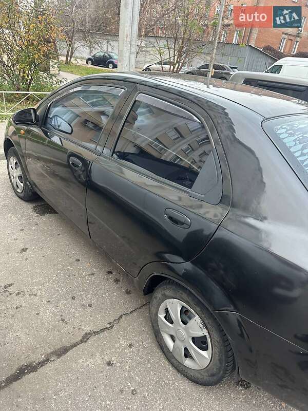 Седан Chevrolet Aveo 2004 в Харькове фото 7 Седан Chevrolet Aveo 2004 в Харькове